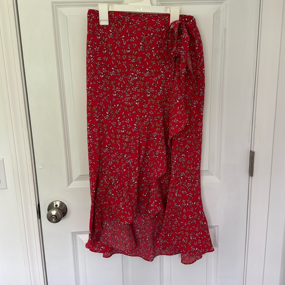 Max Studio red floral maxi skirt